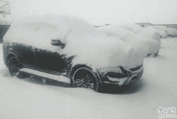 下雪可以蓋車(chē)衣嗎 夏天蓋車(chē)衣會(huì)不會(huì)更熱1