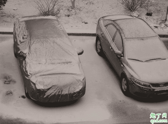下雪可以蓋車(chē)衣嗎 夏天蓋車(chē)衣會(huì)不會(huì)更熱2