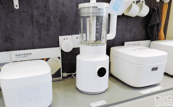 飲水機熱水反復(fù)燒好不好 飲水機晚上不斷電早上水能喝嗎3