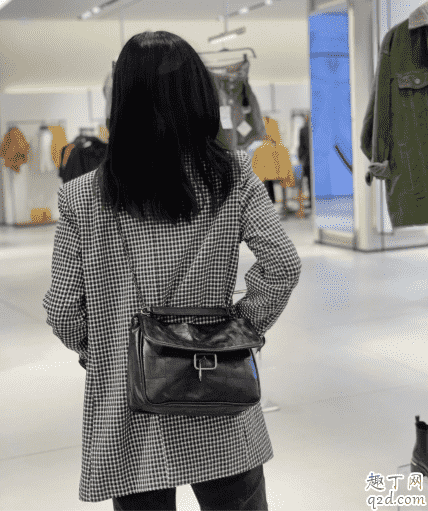 zara流浪包多少錢(qián) zara2019新款流浪包值得買(mǎi)嗎4