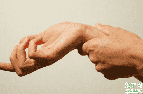 經(jīng)常手腳麻為什么原因 經(jīng)常手麻的人有可能是什么病1
