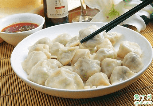 飯店里面的餃子怎么那么白 飯店里面的餃子為什么有勁道2