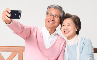 為長(zhǎng)輩挑選手機(jī)要考慮到什么 怎么才能給長(zhǎng)輩買到便宜好用的手機(jī)