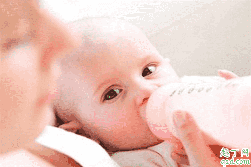 如何哄睡0-3個(gè)月的嬰兒 0-3個(gè)月的嬰兒不睡覺(jué)怎么辦3