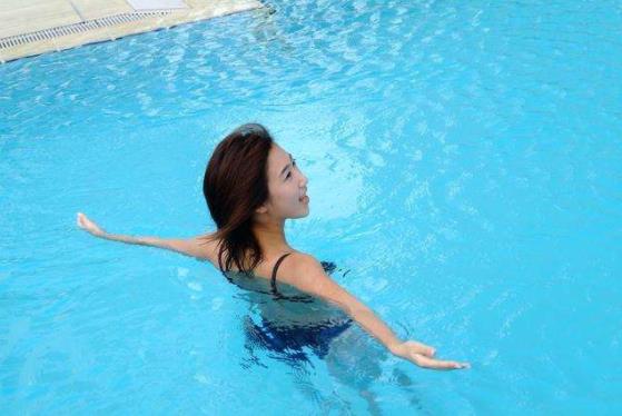 女性經(jīng)期前后可以游泳嗎？女性經(jīng)期幾天后可以游泳
