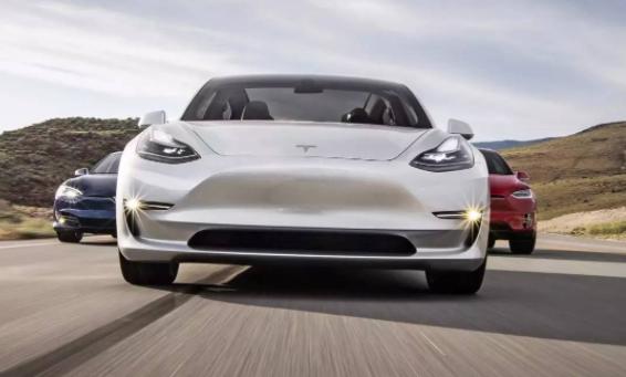 特斯拉是電動(dòng)車還是燃油車？特斯拉怎么充電