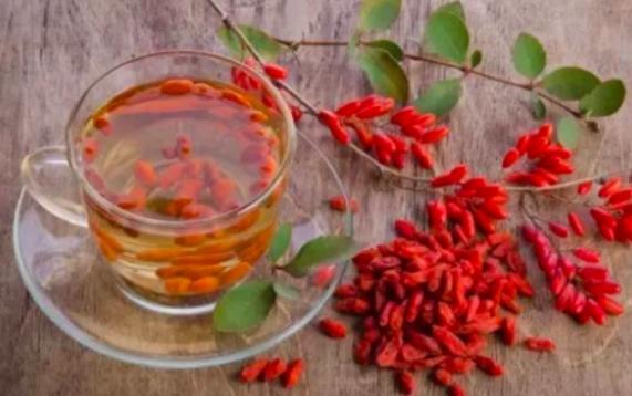 泡過水的枸杞可以吃掉嗎？枸杞子泡紅茶喝的害處
