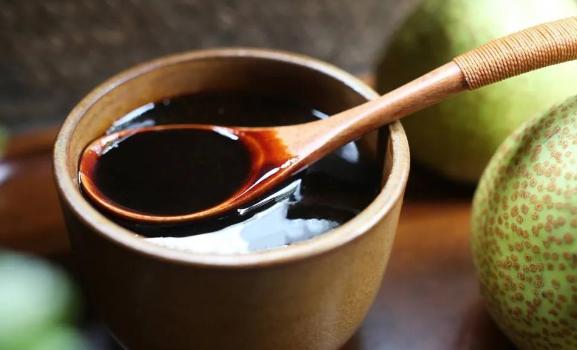 秋梨膏適合什么人喝？秋梨膏熱量高嗎