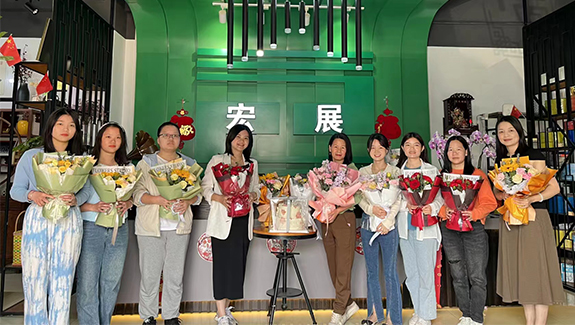 展現(xiàn)她的力量，閃耀做自己 | 宏展女神節(jié)活動